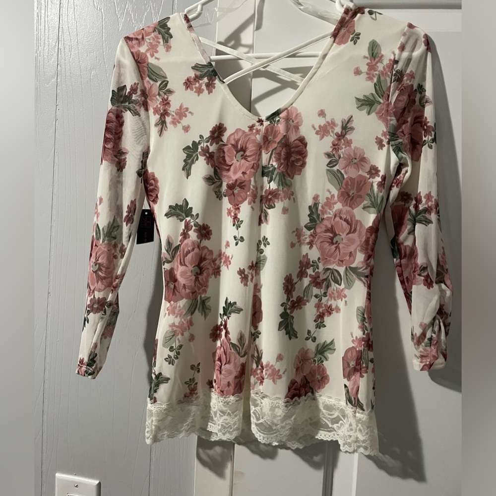 Floral 3/4 Sleeve